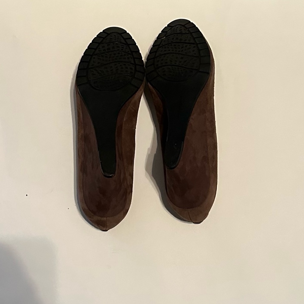 Easy Spirit Women's Chocolate Suede Heels - Picture 2 of 6
